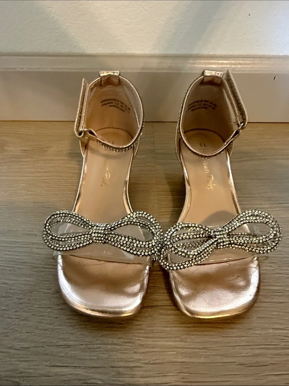 Dream Pairs Rose Gold Toddler/Youth Dress Sandals with Crystal Bow
